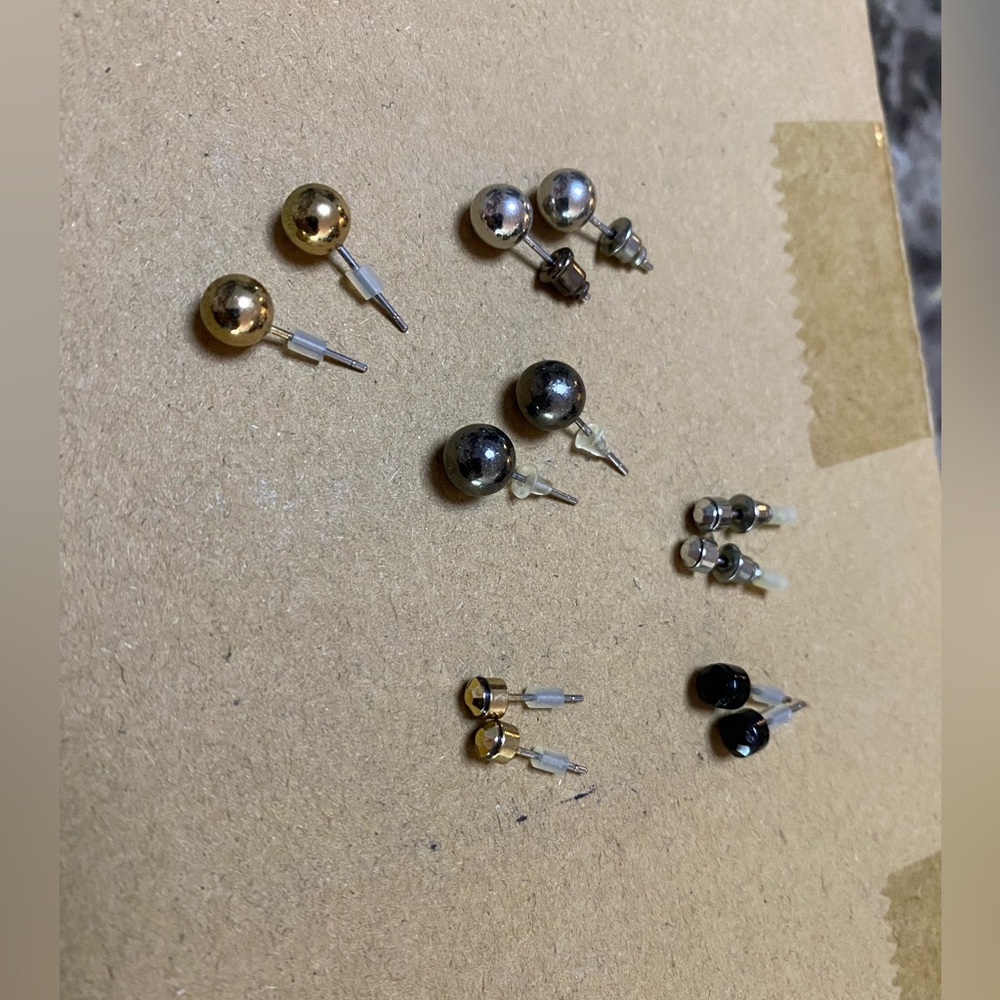 NWOT Fashion Jewelry 6 Sets of Stud Earrings